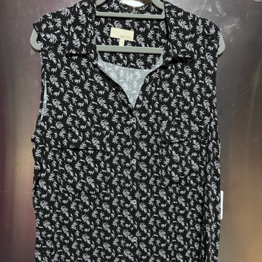 Dept 222 Black and white brand new shirt